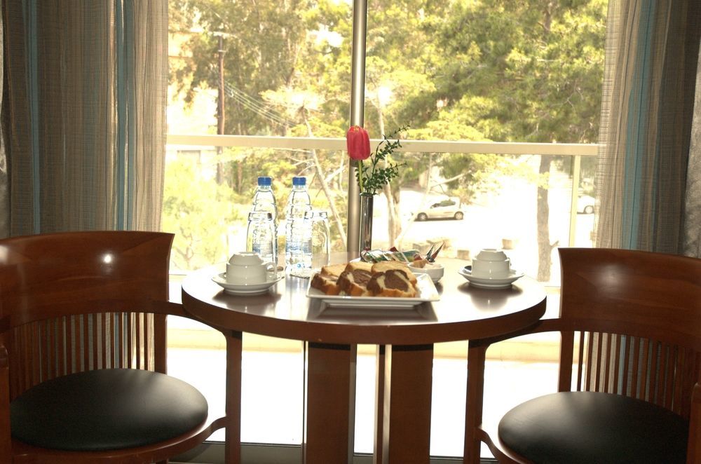 Monte Mare Hotel Jounieh Eksteriør bilde